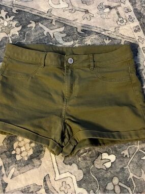 H&M Olive Green High-Rise Rolled Hem Shorts